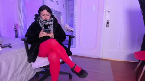 Alison Fishert online show from 12-30-24, 12:09