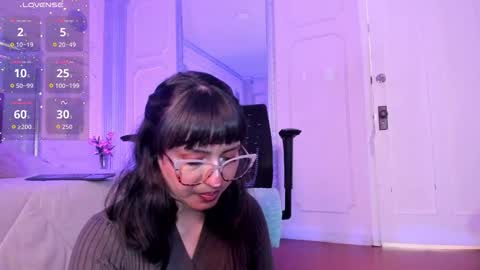 Snapshot of alisonfishert chatting on 10-27-25, 12:53 Alison Fishert online show from 10-27-25, 12:53