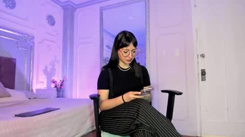 Snapshot of alisonfishert chatting on 11-03-25, 12:39 Alison Fishert online show from 11-03-25, 12:39