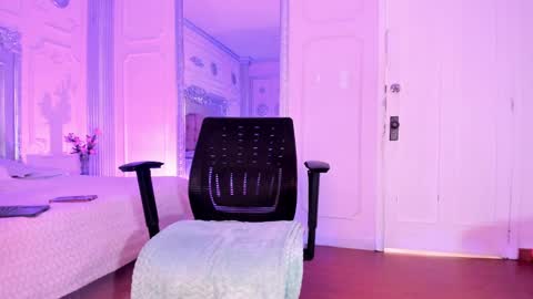 Snapshot of alisonfishert chatting on 11-04-25, 12:59 Alison Fishert online show from 11-04-25, 12:59