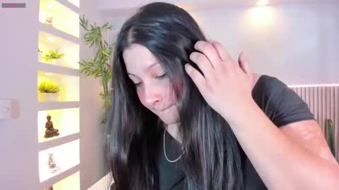 Snapshot of alisonhalle chatting on 09-27-25, 11:21 Alison online show from 09-27-25, 11:21