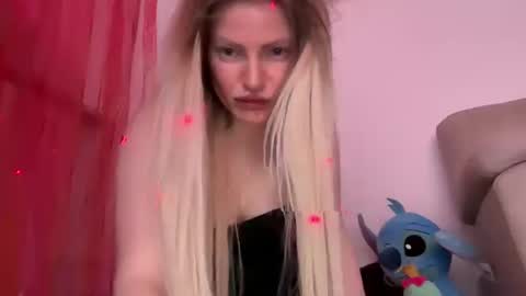 Ecate online show from 09-13-25, 10:20