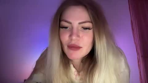 Ecate online show from 10-26-25, 09:21