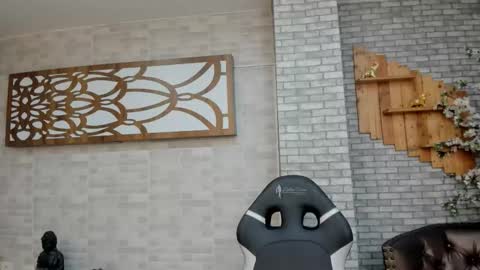 alisonn_doll online show from 10-23-25, 12:59