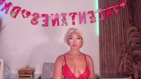 Alison Moon  online show from 02-21-25, 10:28