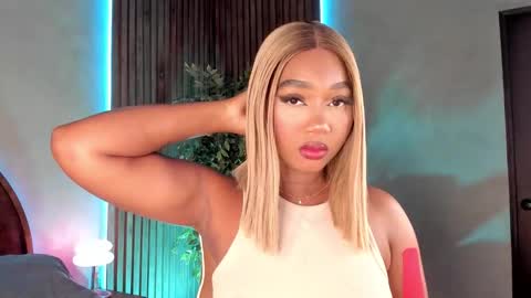 Alison Moon  online show from 11-06-25, 12:11