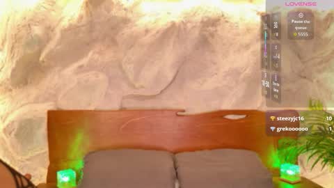 Alison Moon  online show from 01-31-26, 11:58