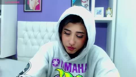 aliss_diiaz online show from 01-22-25, 12:27