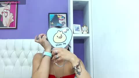 aliss_diiaz online show from 02-05-25, 09:29