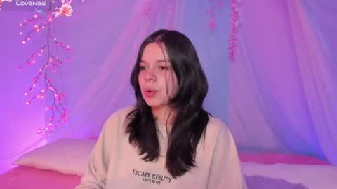 Mia online show from 07-13-26, 02:03