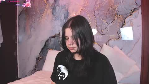 Mia online show from 08-02-26, 04:00