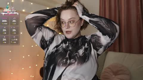 Alissa online show from 12-22-24, 04:17