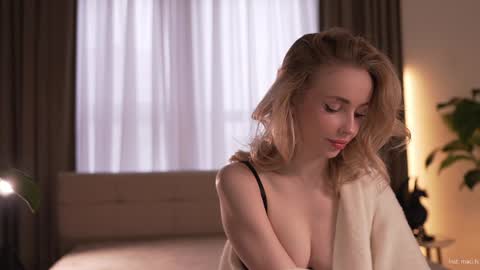 Snapshot of alissa_wxw chatting on 11-09-25, 08:12 Alissa online show from 11-09-25, 08:12