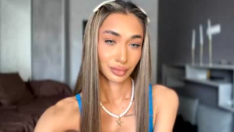 Snapshot of alissadreams chatting on 06-28-26, 10:32 Alissa online show from 06-28-26, 10:32