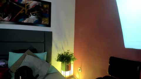 AlissaNix online show from 10-12-25, 06:29