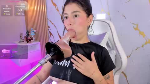 Alissa owens online show from 11-11-25, 05:24