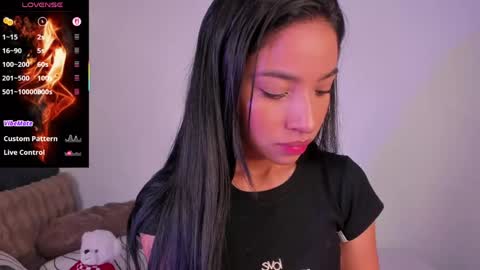 alissarose_1 online show from 05-03-26, 06:47