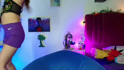 Snapshot of alisson_zafiro chatting on 03-22-26, 03:32 Alisson IG alisson zafiro27 online show from 03-22-26, 03:32