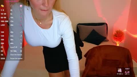 Snapshot of alisssarose chatting on 10-10-25, 09:36 alisssarose online show from 10-10-25, 09:36