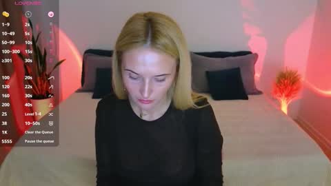 Snapshot of alisssarose chatting on 10-14-25, 09:04 alisssarose online show from 10-14-25, 09:04