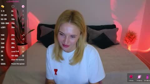 Snapshot of alisssarose chatting on 11-04-25, 10:53 alisssarose online show from 11-04-25, 10:53