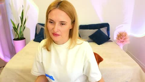 Snapshot of alisssarose chatting on 03-28-26, 08:52 alisssarose online show from 03-28-26, 08:52