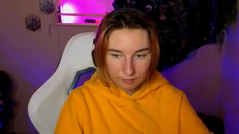 Snapshot of alisun_ chatting on 09-22-25, 08:22 A L I C E online show from 09-22-25, 08:22