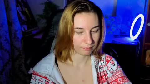 Snapshot of alisun_ chatting on 10-12-25, 07:57 A L I C E online show from 10-12-25, 07:57