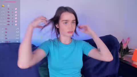 Snapshot of alivialovely chatting on 10-11-25, 09:08 Alivia online show from 10-11-25, 09:08