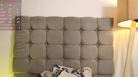 Snapshot of alix_bay chatting on 02-06-25, 11:37 Alix online show from 02-06-25, 11:37