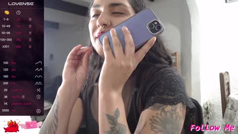 Alix online show from 01-28-25, 02:43