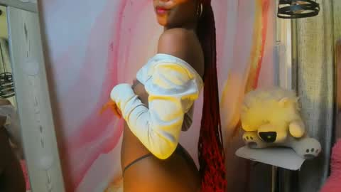 Snapshot of alix_noa chatting on 10-27-25, 07:51 alix noa online show from 10-27-25, 07:51