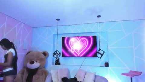 alix noa online show from 02-07-26, 07:39