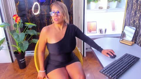 Alix online show from 01-25-25, 03:40