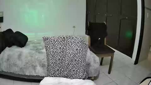 Alix online show from 02-06-26, 08:34