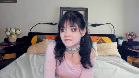 Emily online show from 06-17-26, 12:18