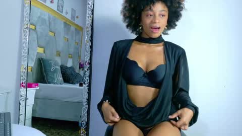Snapshot of aliyahbrowns chatting on 05-07-26, 08:25 Aliyah... online show from 05-07-26, 08:25