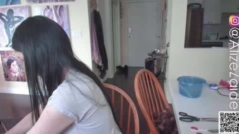 Snapshot of alizezaide chatting on 01-05-25, 07:17 Alize Zaide online show from 01-05-25, 07:17