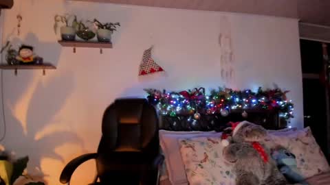 Andrea..... online show from 12-27-24, 10:48