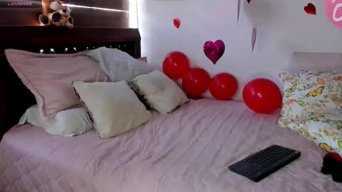 Andrea..... online show from 09-21-25, 03:02