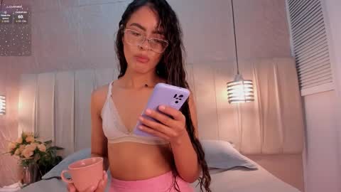 alizza_ online show from 09-15-25, 11:43