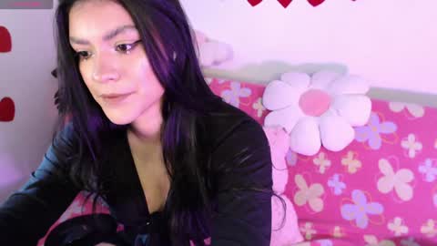 Lola online show from 02-03-25, 09:39