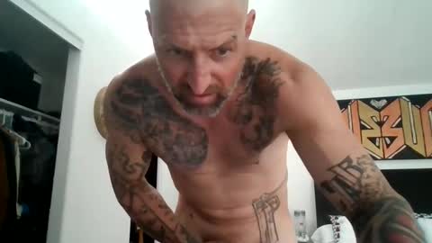 Snapshot of allaroundamazing13 chatting on 05-24-26, 10:59 allaroundamazing13 online show from 05-24-26, 10:59