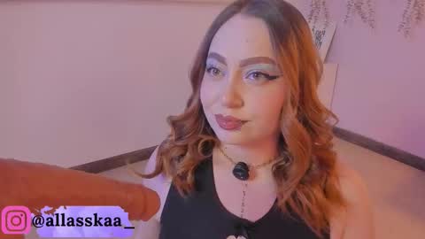 Laura online show from 03-30-26, 05:30