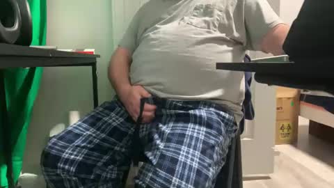 Allergictolove online show from 12-31-24, 10:56