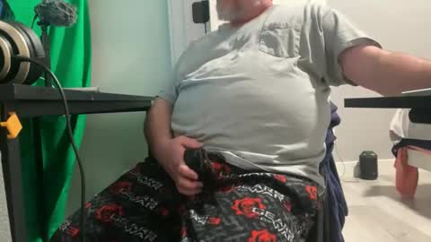 Allergictolove online show from 01-04-25, 10:45