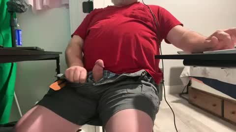 Allergictolove online show from 09-27-25, 12:48