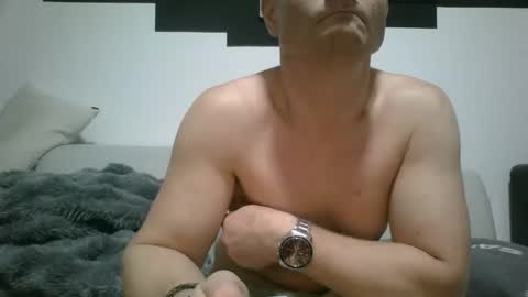 Snapshot of alles594462 chatting on 10-01-25, 03:01 alles594462 online show from 10-01-25, 03:01