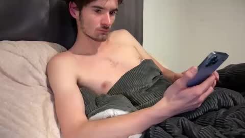 Snapshot of alleycat2001 chatting on 12-19-25, 06:20 alleycat2001 online show from 12-19-25, 06:20