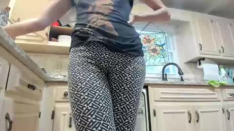 wishlist on bio online show from 01-27-25, 05:04